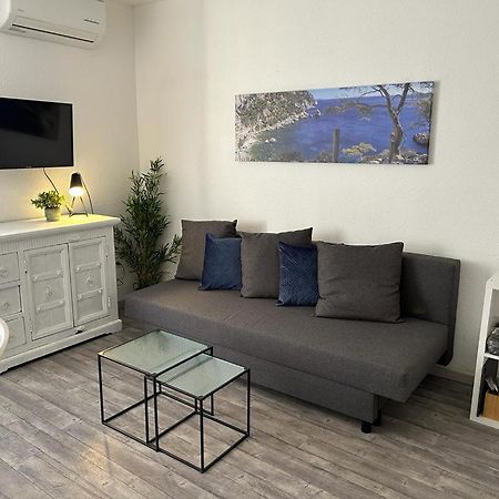 Studio Meuble Bord De Mer Bormes-les-Mimosas Esterno foto