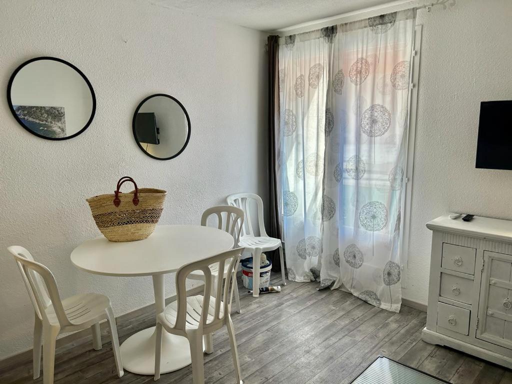 Studio Meuble Bord De Mer Bormes-les-Mimosas Esterno foto